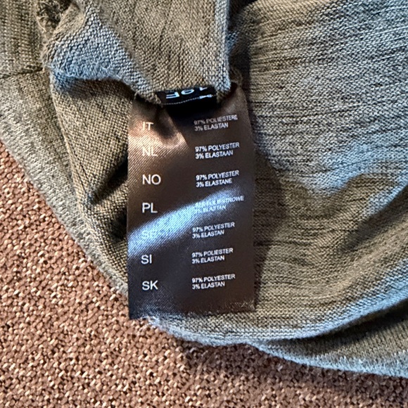 KUHL Women’s Cowl Neck Sweatshirt Lightweight Aspen Snowmass Embroidered Logo - Picture 10 of 11